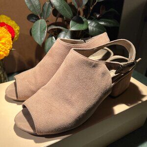 Life Stride Micro Suede Peep Toe Slingbacks in Taupe (Size 7W)